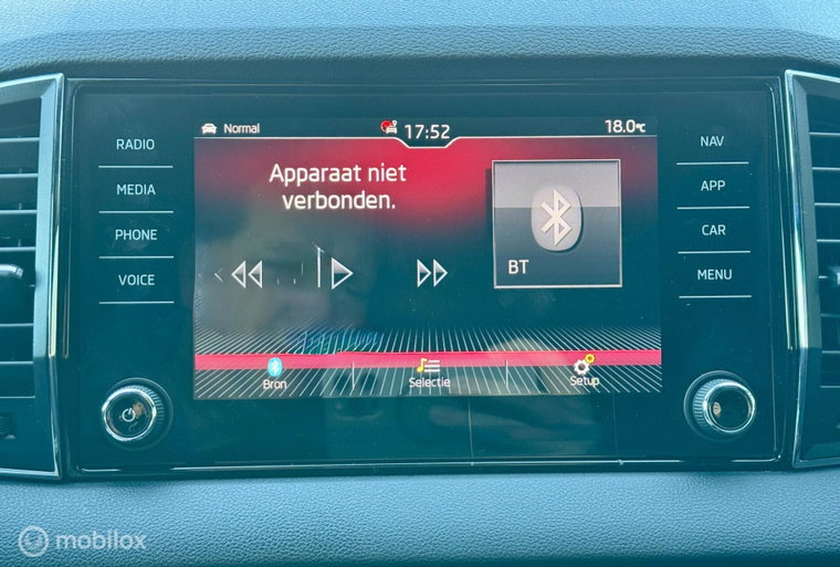 Vehicle Image 32