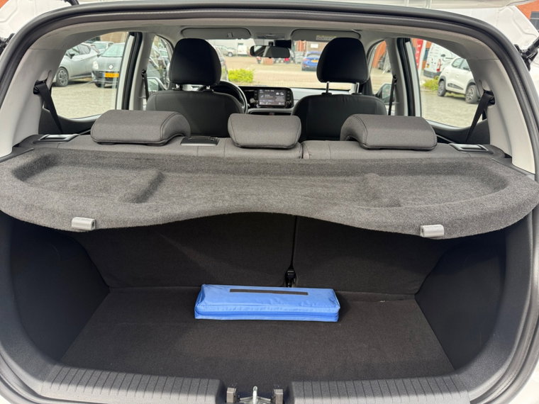 Vehicle Image 20
