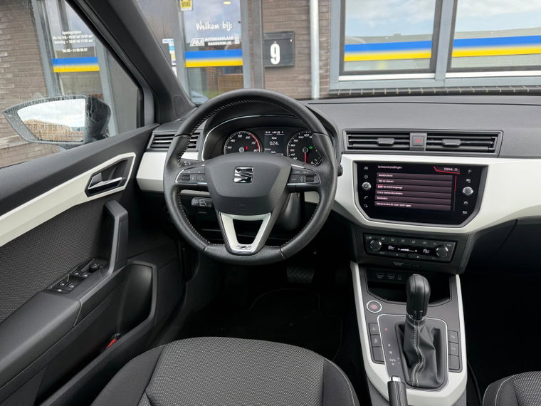 Vehicle Image 26