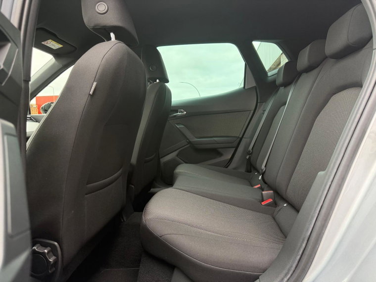 Vehicle Image 37