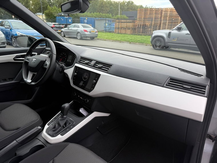 Vehicle Image 42