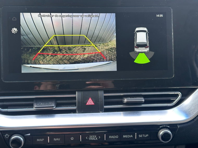 Vehicle Image 35