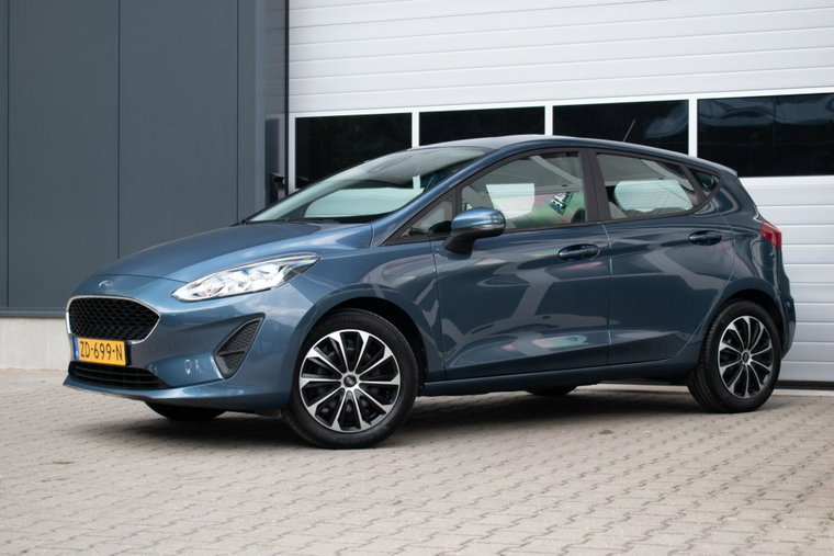 Vehicle Image 21