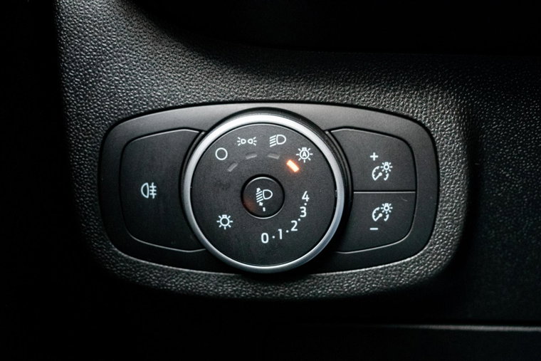 Vehicle Image 37