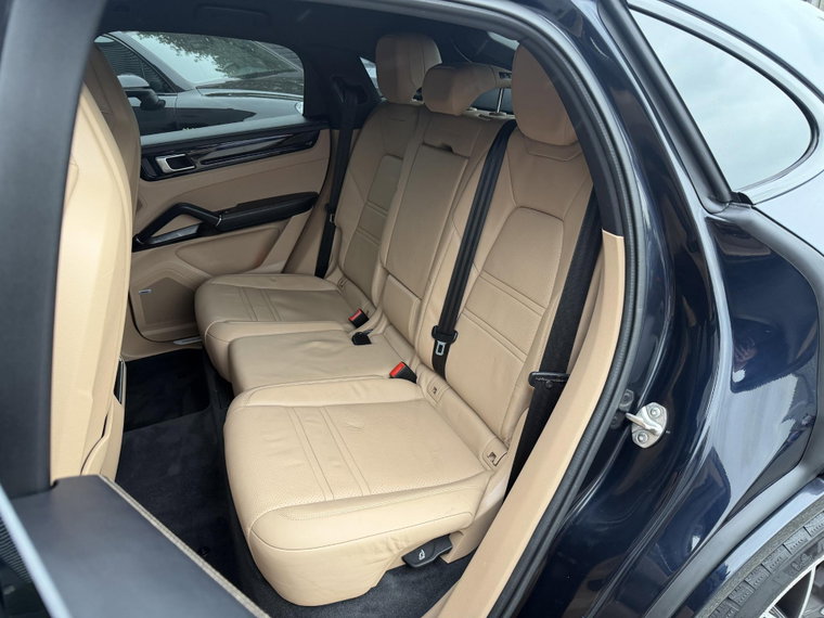 Vehicle Image 31