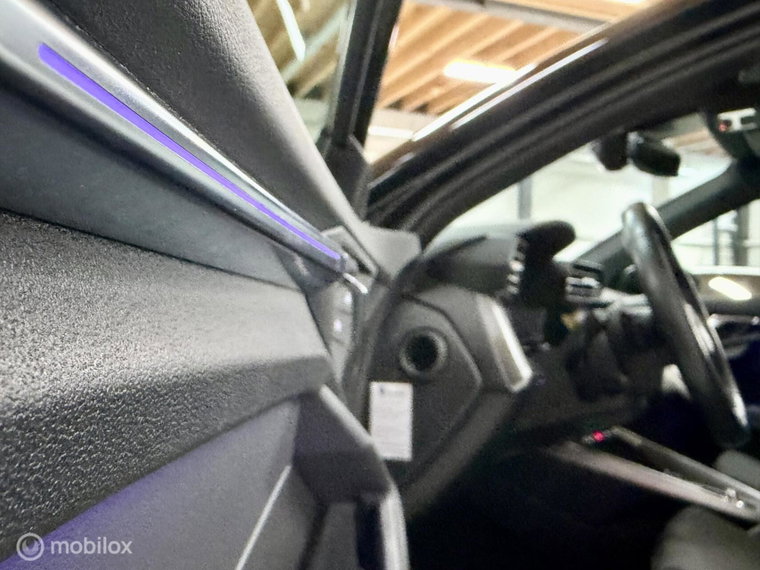 Vehicle Image 33