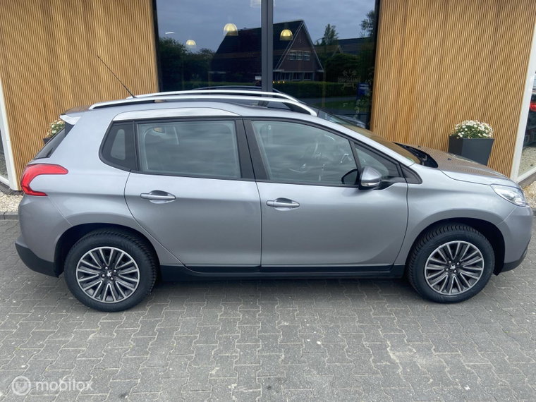 Vehicle Image 28