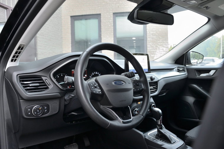 Vehicle Image 7