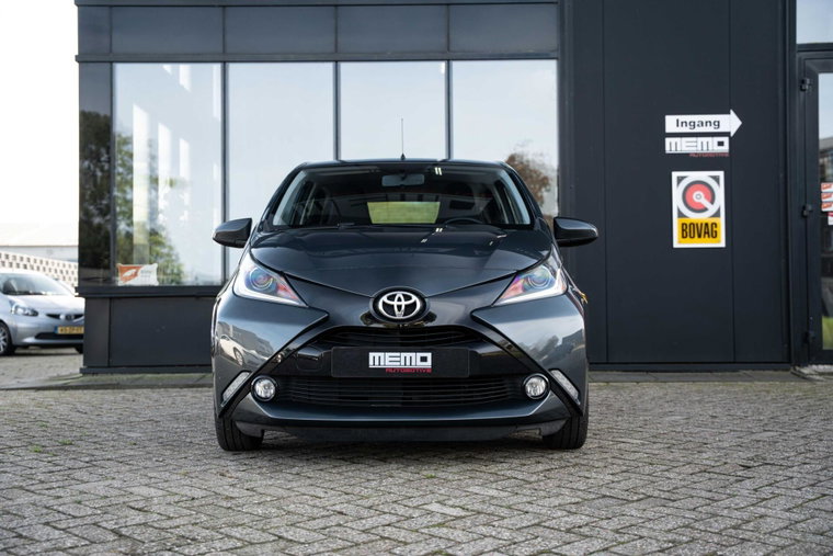 Vehicle Image 7