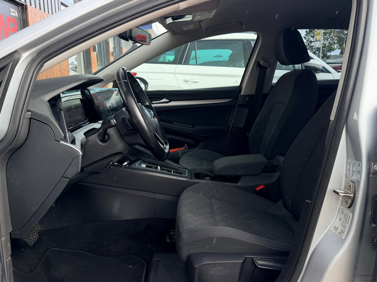 Vehicle Image 33