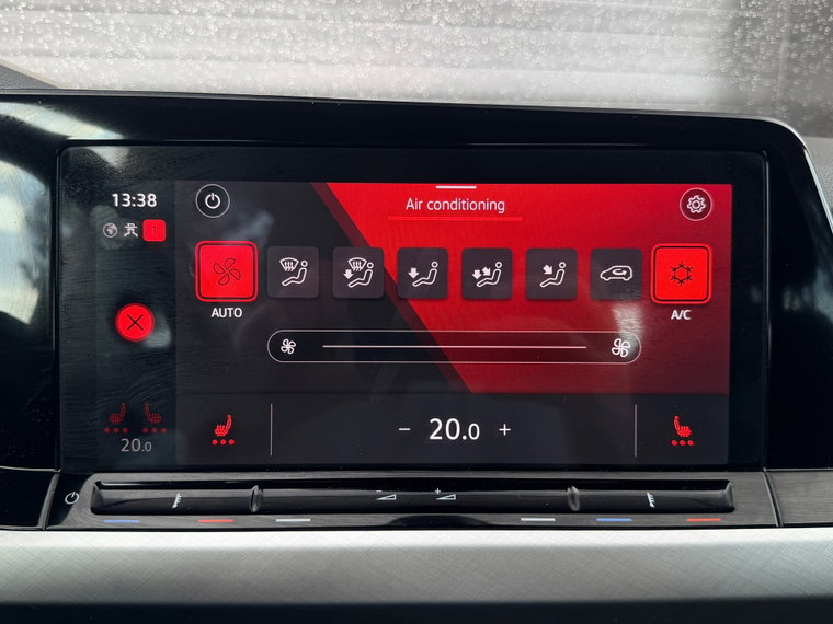 Vehicle Image 40