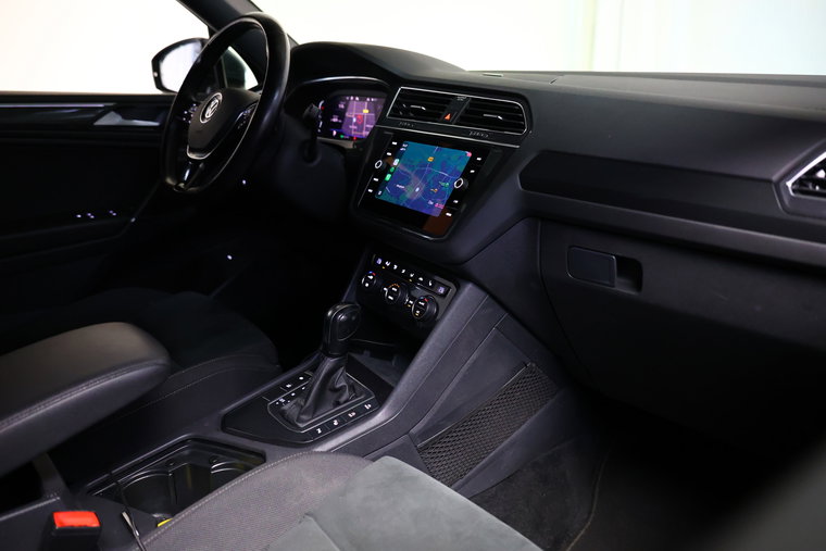 Vehicle Image 32