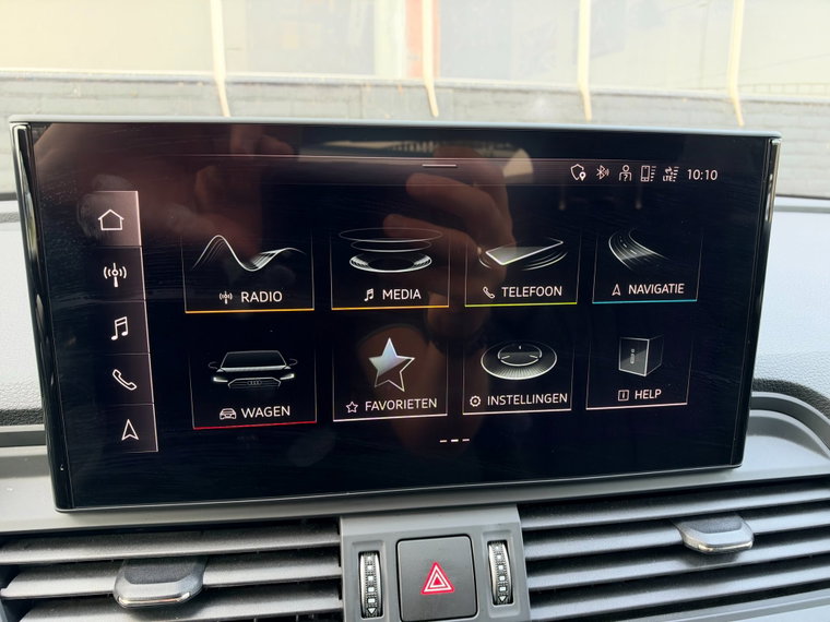 Vehicle Image 25