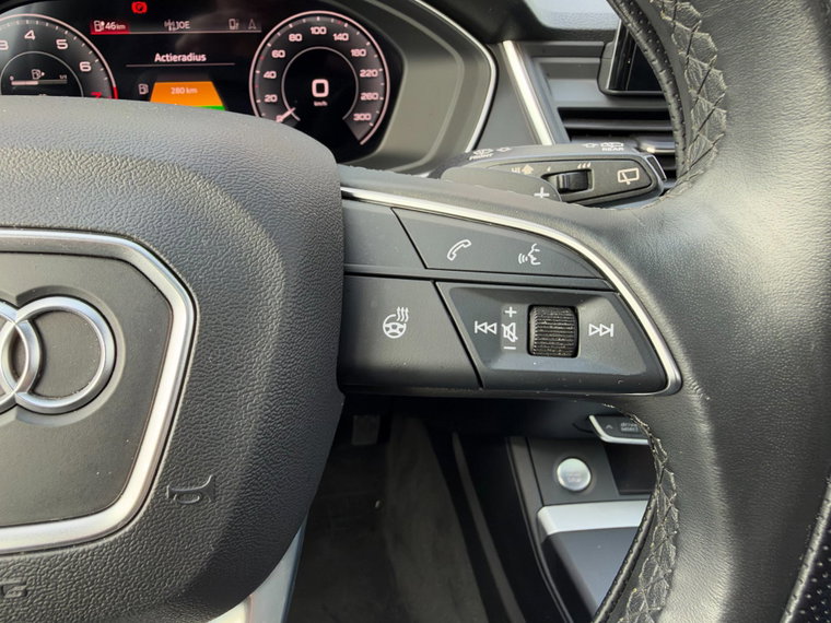 Vehicle Image 37