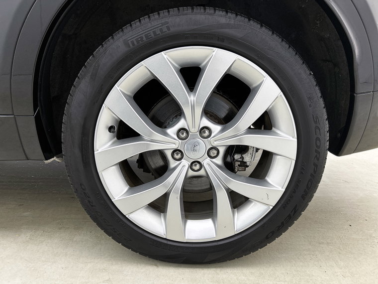 Vehicle Image 35