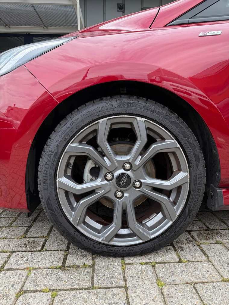 Vehicle Image 37