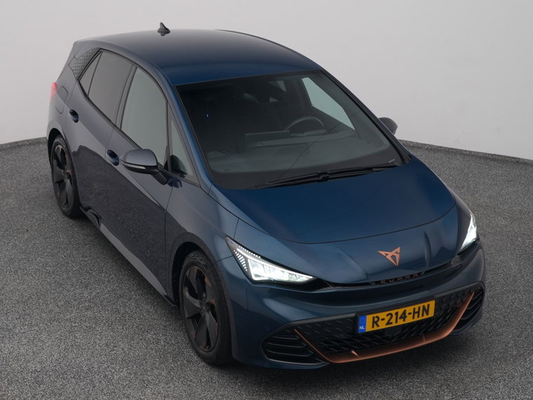 Vehicle Image 25