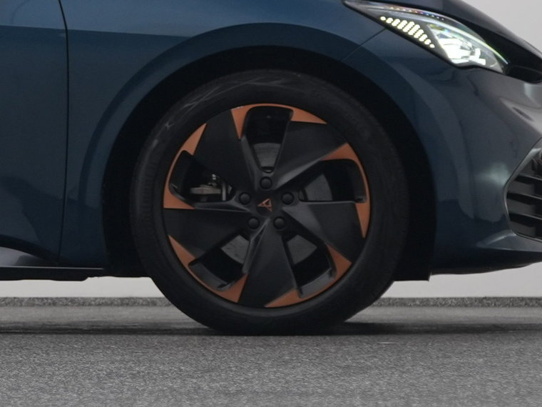 Vehicle Image 43