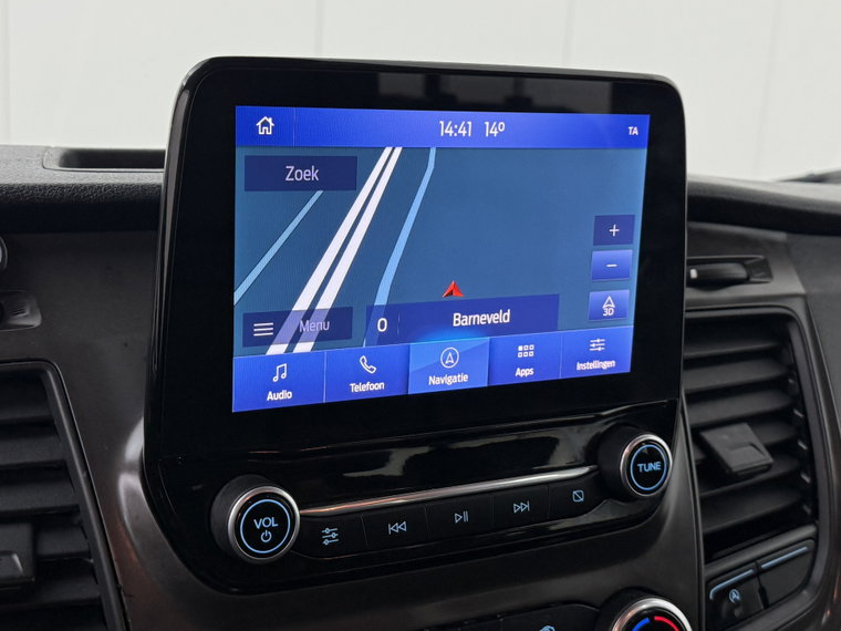 Vehicle Image 25