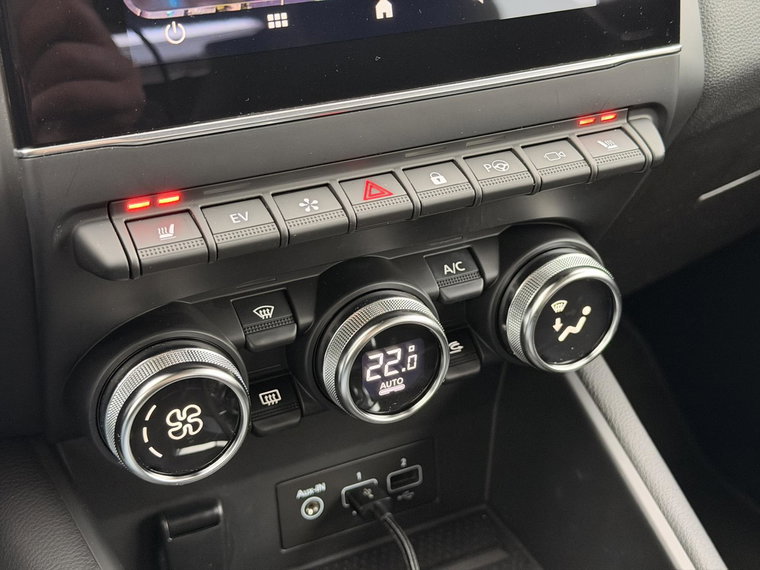 Vehicle Image 28