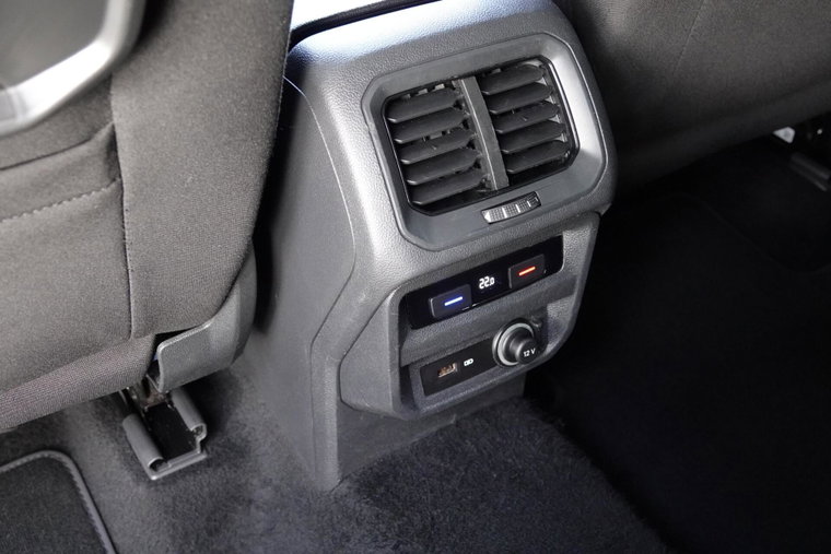 Vehicle Image 47