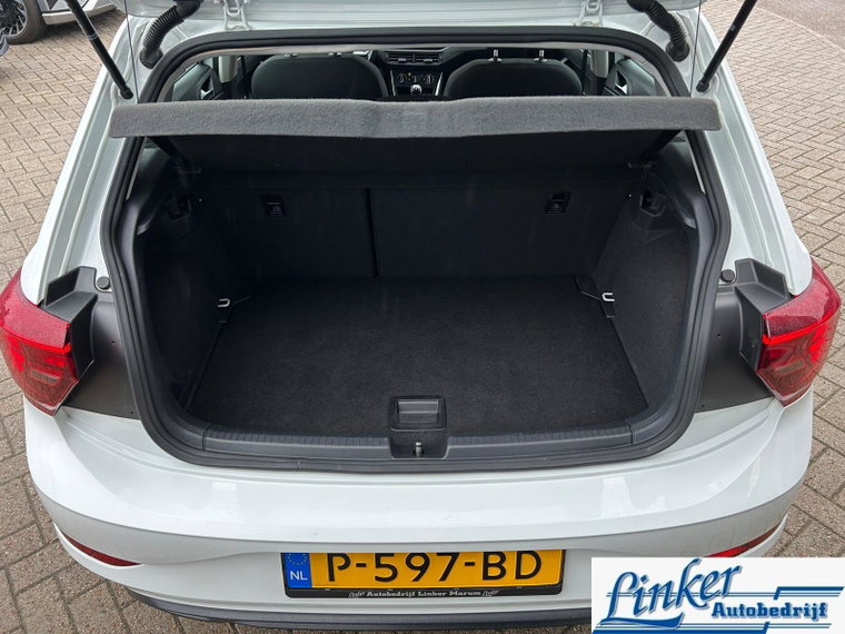 Vehicle Image 33