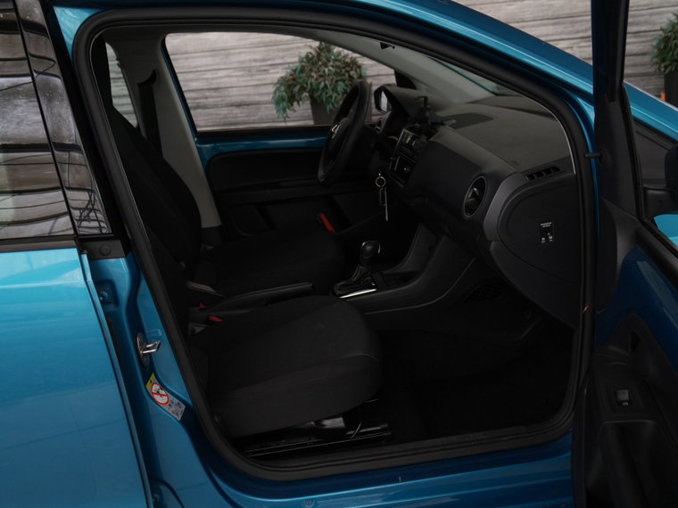 Vehicle Image 30