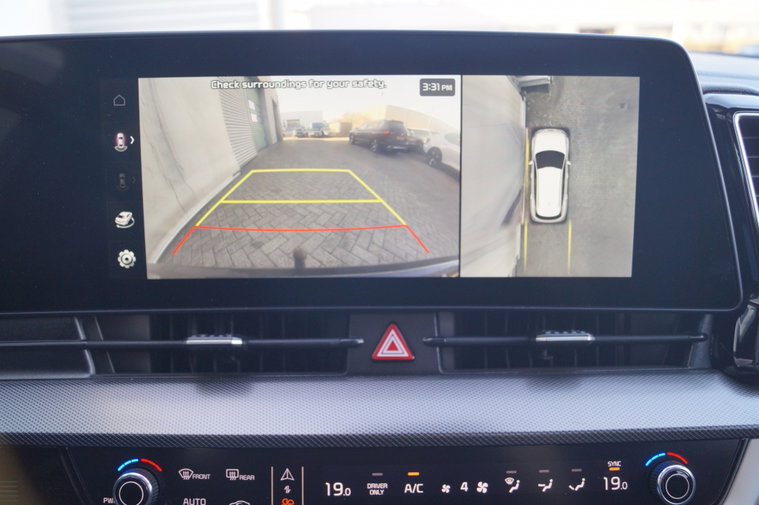 Vehicle Image 22