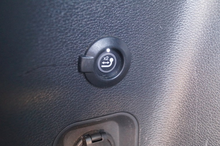Vehicle Image 35