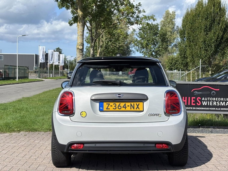 Vehicle Image 27