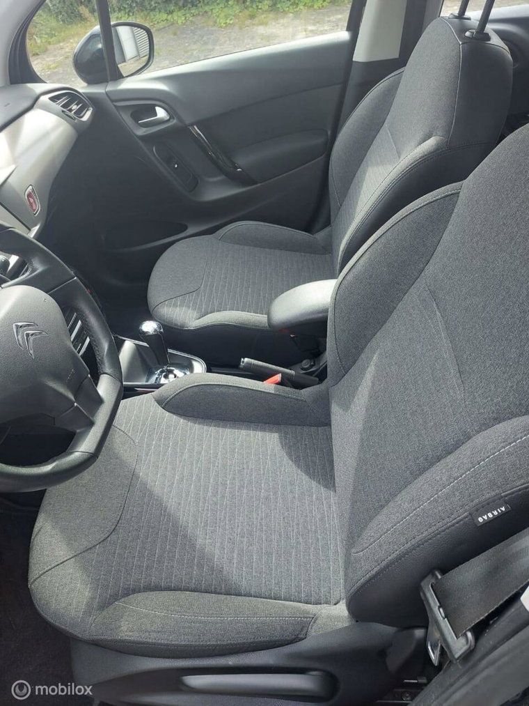 Vehicle Image 17