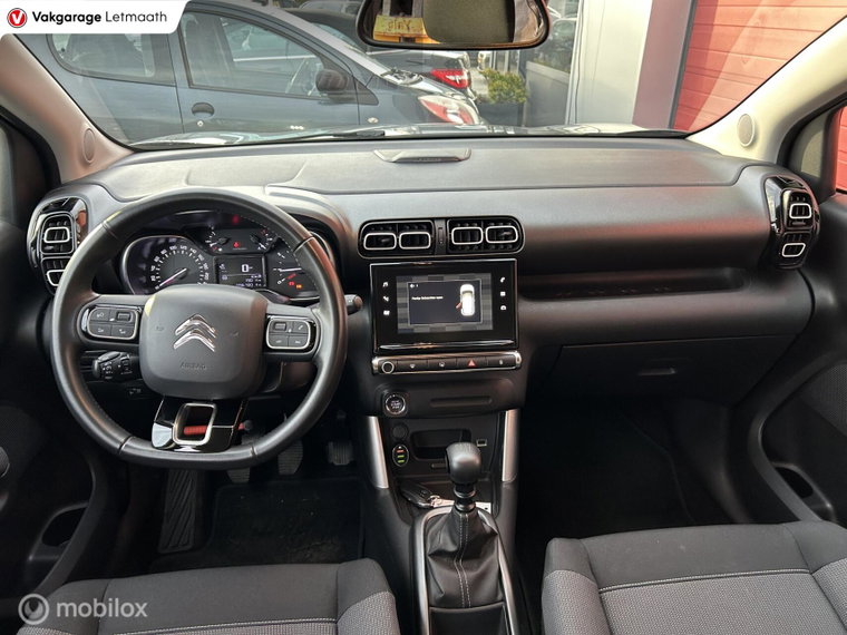 Vehicle Image 13