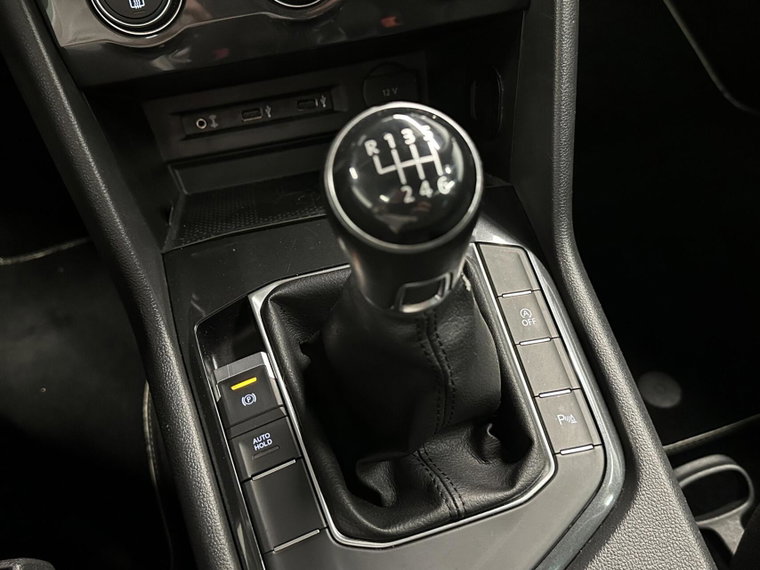 Vehicle Image 38