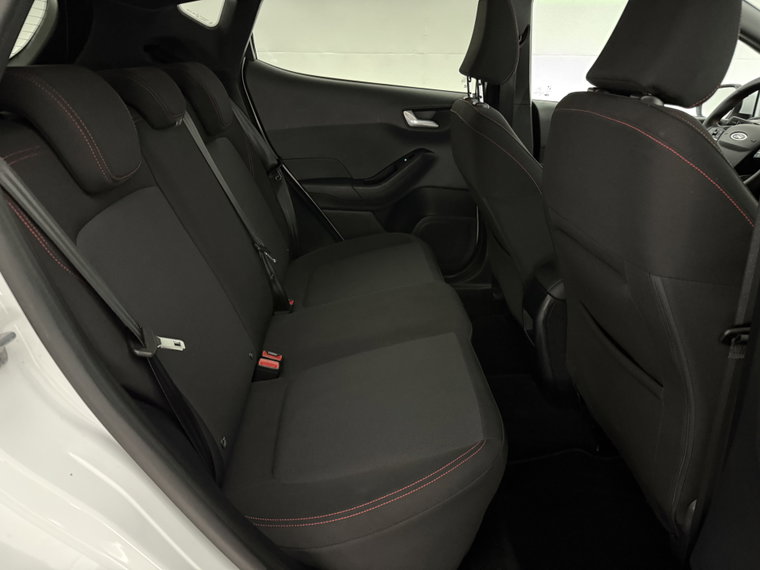Vehicle Image 31
