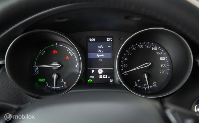 Vehicle Image 10