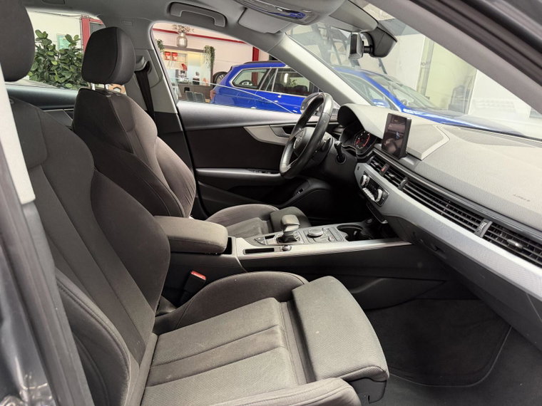 Vehicle Image 17