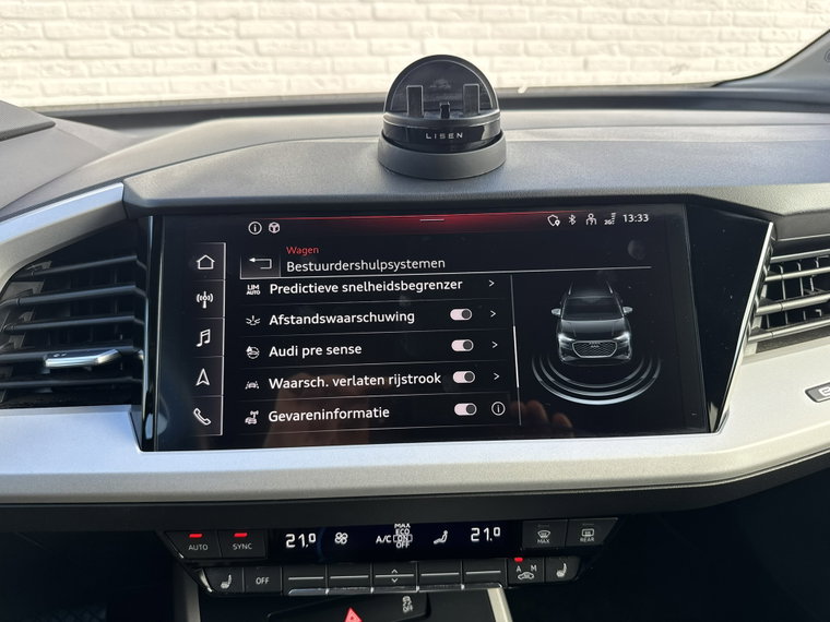 Vehicle Image 37
