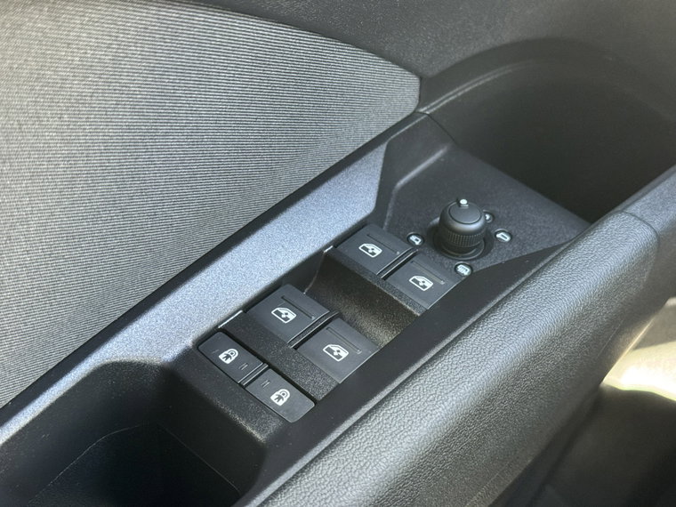 Vehicle Image 50