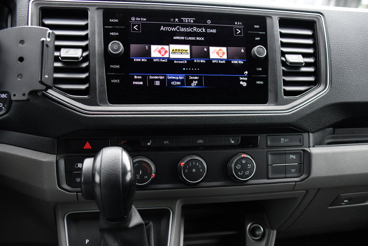 Vehicle Image 18