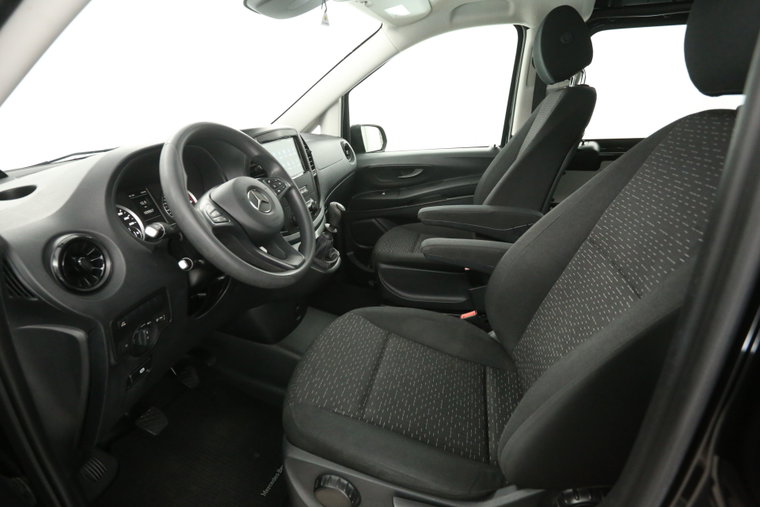 Vehicle Image 23