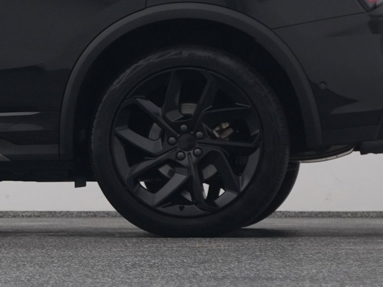 Vehicle Image 40