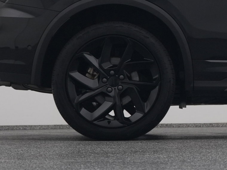 Vehicle Image 41