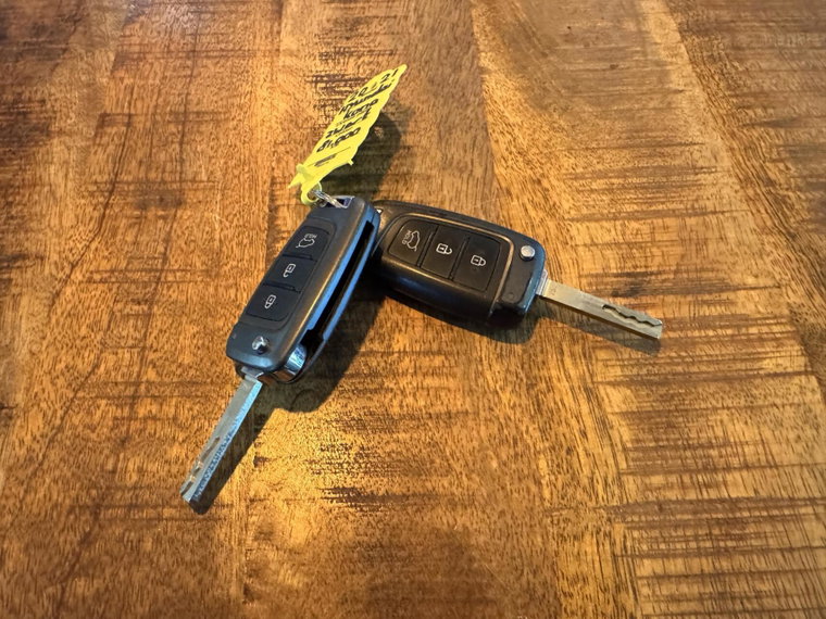 Vehicle Image 24