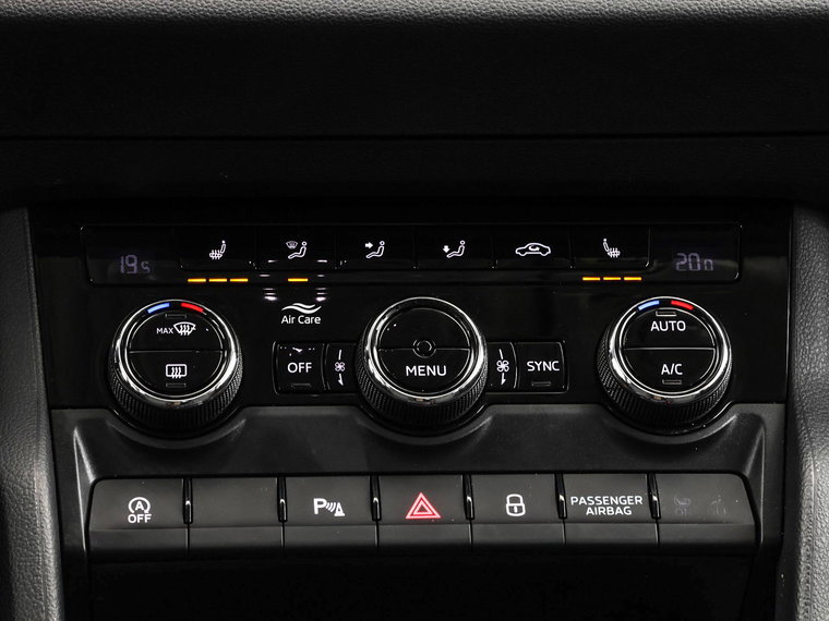 Vehicle Image 32