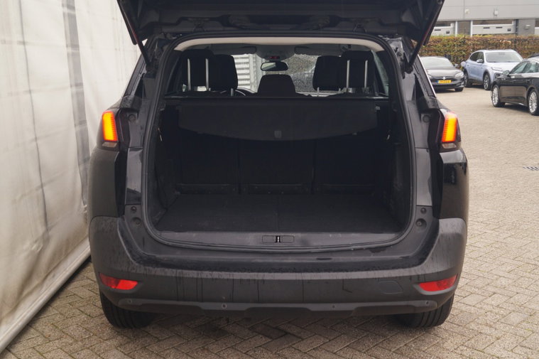 Vehicle Image 29