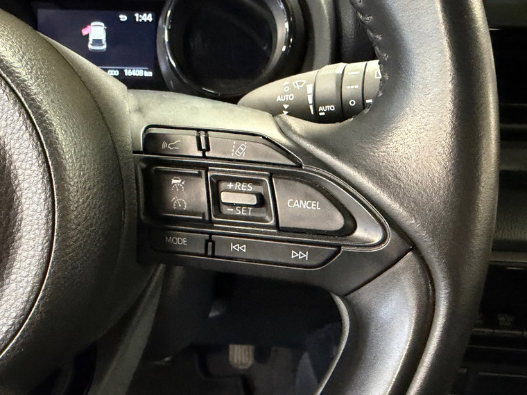 Vehicle Image 21