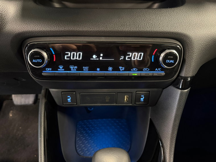 Vehicle Image 27