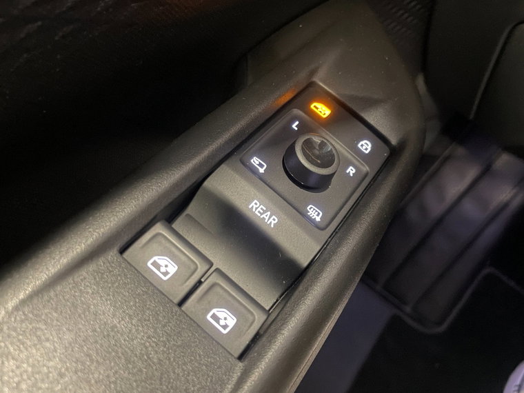 Vehicle Image 48