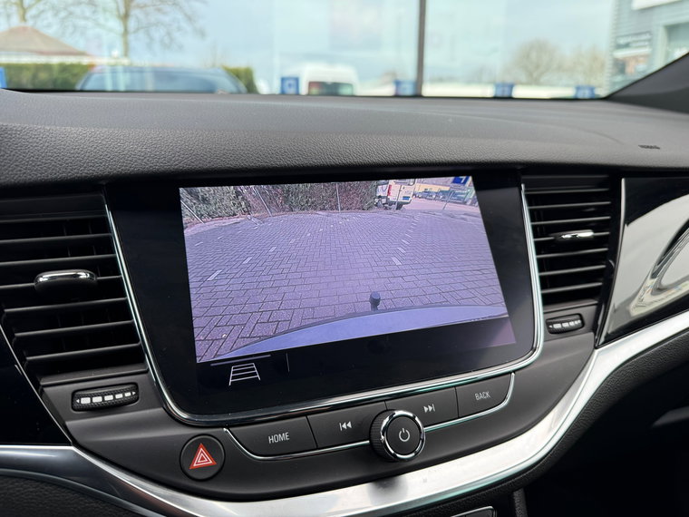 Vehicle Image 38