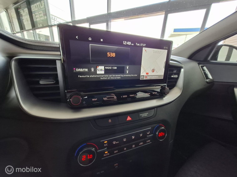 Vehicle Image 19